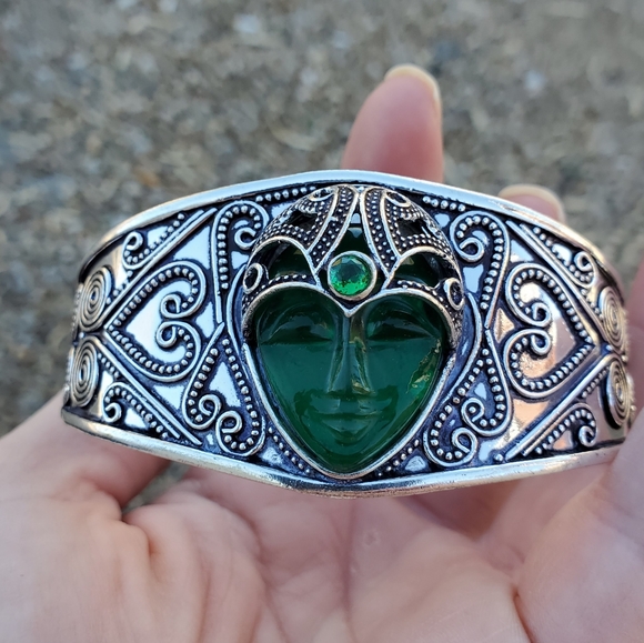 New Carved Goddess Face Green Quartz 925 Silver Cuff Bracelet. - Picture 2 of 16